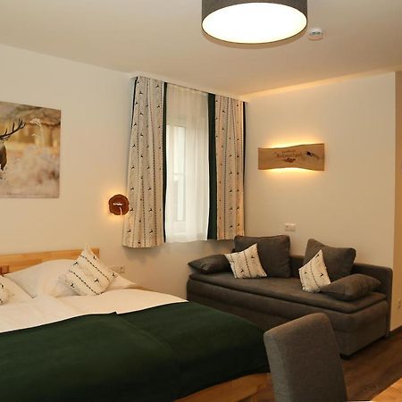 Apartments Schmiedgut Хаус им Енщал Екстериор снимка